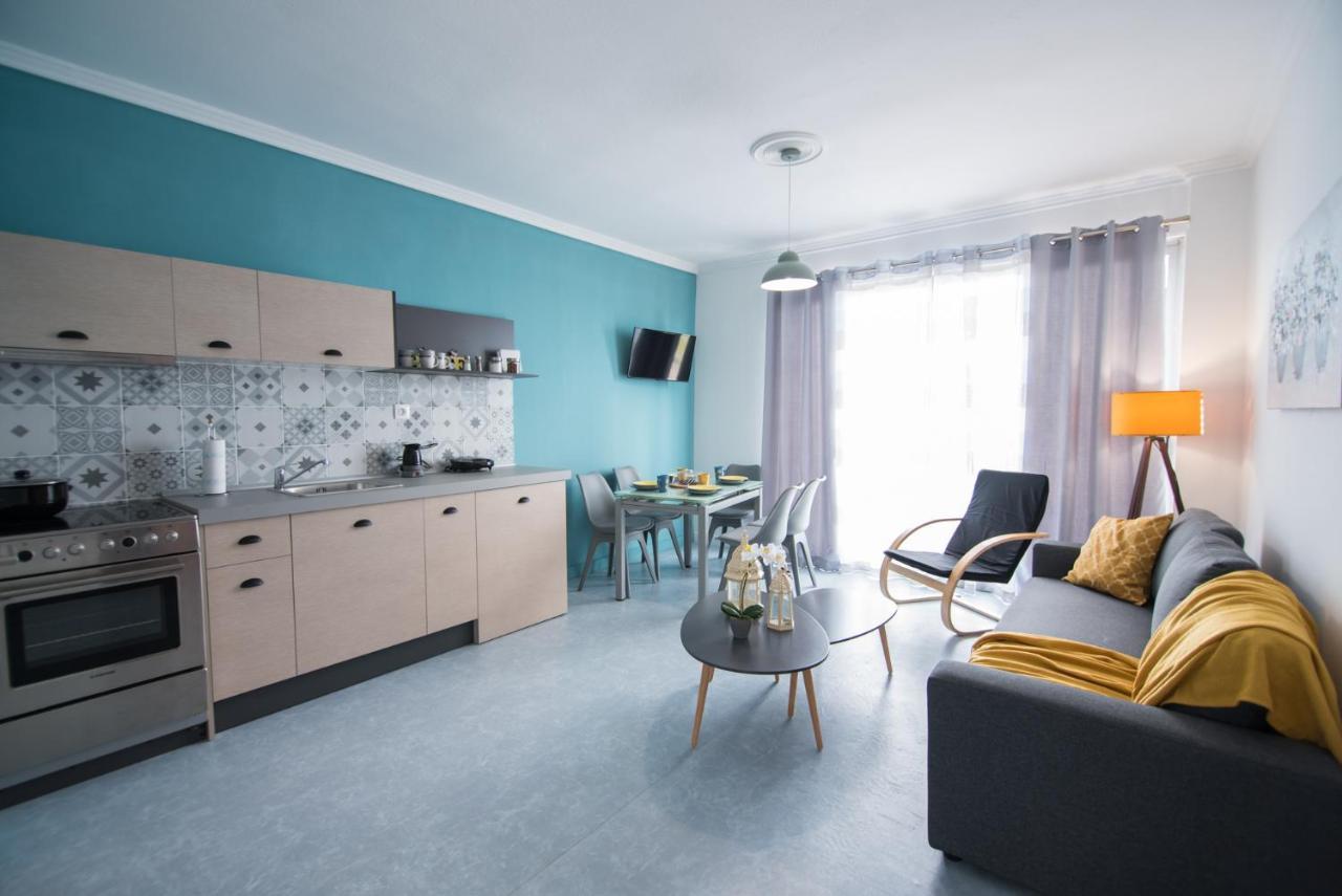 Luxurius Casa Holidays ネア・ムダニア エクステリア 写真